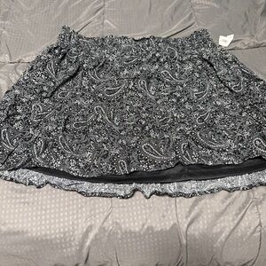 Old Navy Skirt Size Xl Black White Paisley Patterned New NWT
